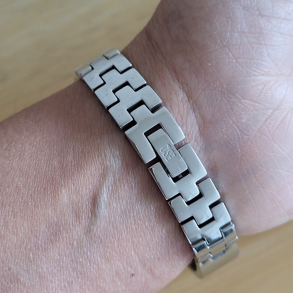 Vintage ESQ Diamond Chip Stainless Steel Watch - Picture 6 of 10